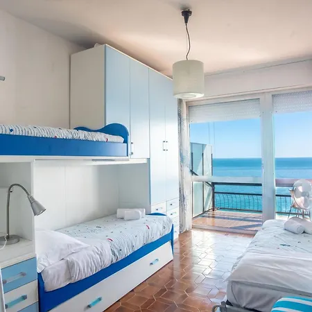 Apartment Sole Surf E Relax, Sea-view Balcony - Happy *